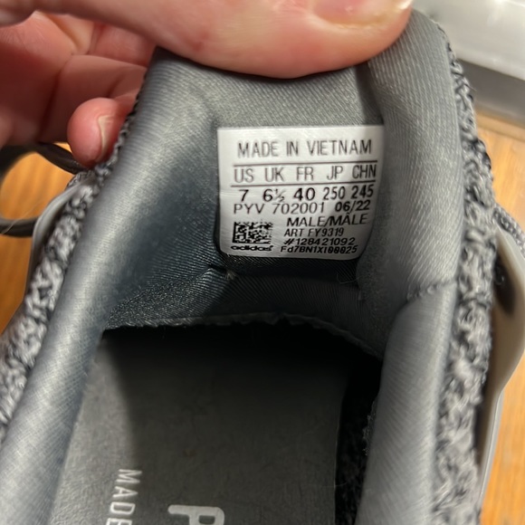 adidas Ultra Boost 4.0 - Picture 4 of 4